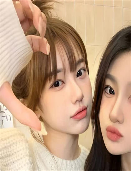 带你走进《暗处的女儿》的幕后世界：发行的档期安排与排片策略 探索艺术与技术的完美结合